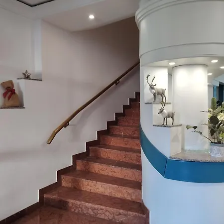 Ξενοδοχείο με διαμερίσματα Queen Lisbeth Street