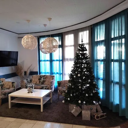 Queen Lisbeth Street