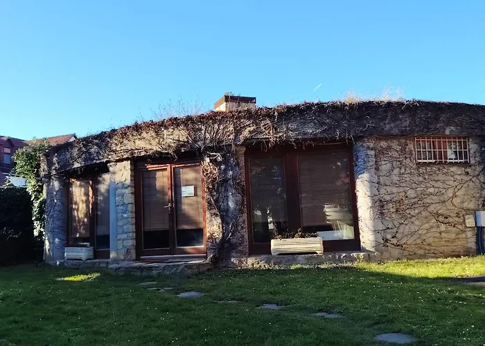 Queen Lisbeth Street 3* קסזטלי